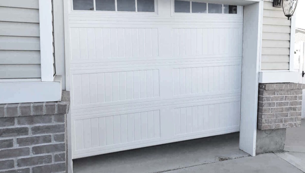 Garage door, misaligned